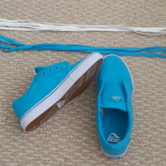 Turquoise/blue canvas skater shoes
