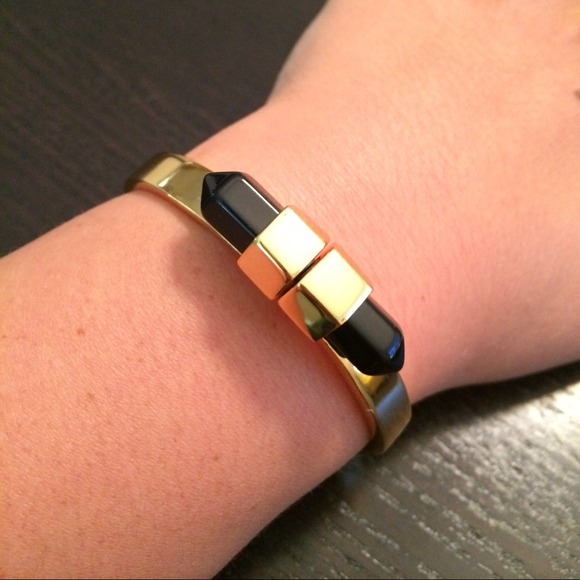 ✂️PRICE CUT✂️VINCE CAMUTO BRACELET - Picture 2 of 3