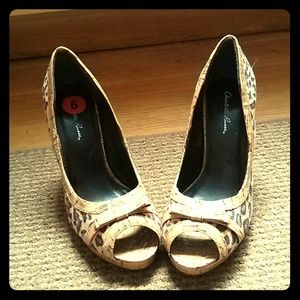 CHARLOTTE RUSSE leopard print heels