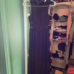H&M CUT-OUT MAXI DRESS! SIZE 4 ($15 paypal)