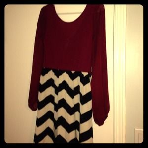 Scoop neck Chevron dress - only worn once!!