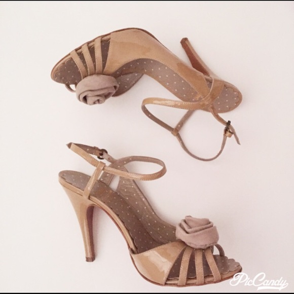 ๐2X HP๐MOSCHINO CHEAP AND CHIC PATENT LEATHER - Picture 2 of 4