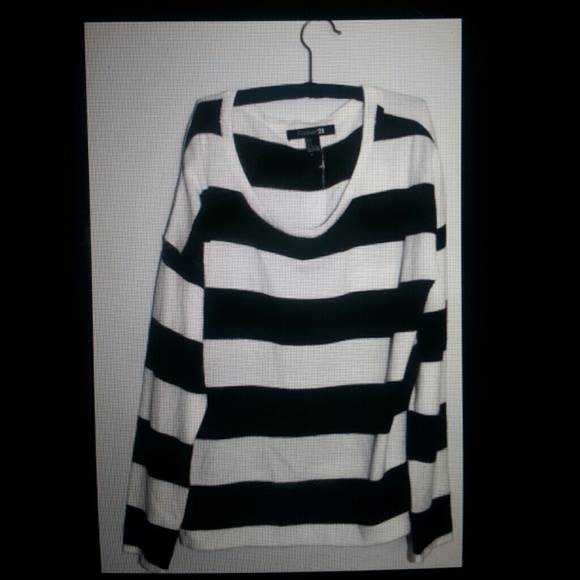 FOREVER 21 L OVERSIZED SWEATER