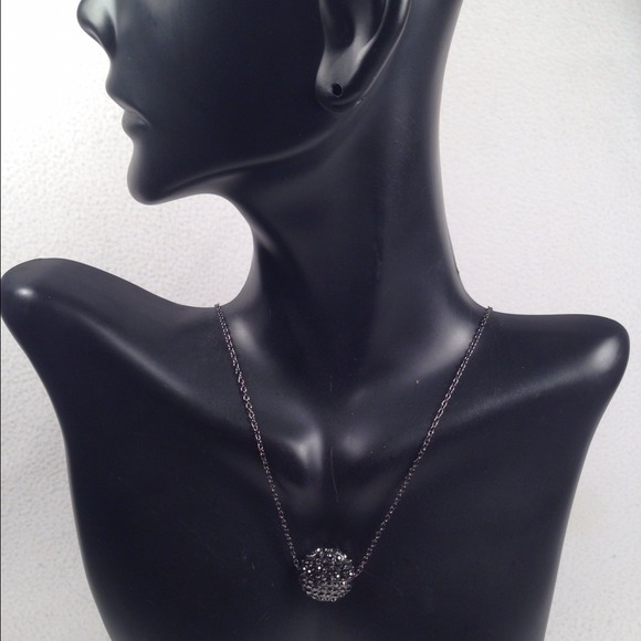 Jewelry - Black necklace