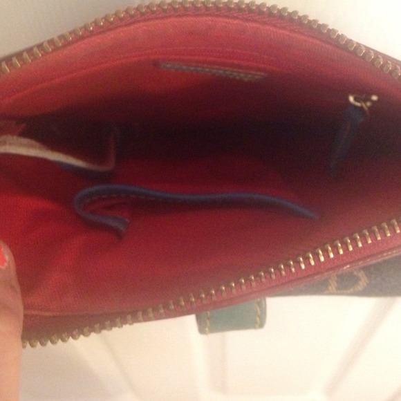 Purse - Picture 3 of 4