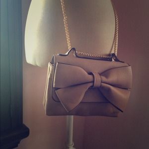 Bow tie purse
