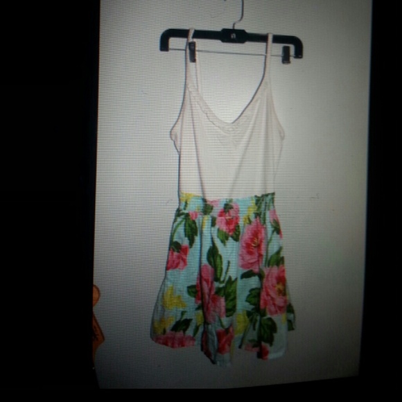 Hollister dress M