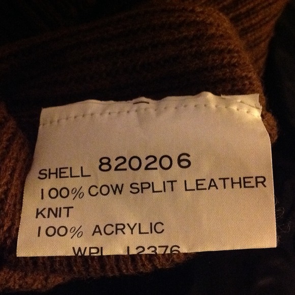 Sweater - Picture 4 of 4