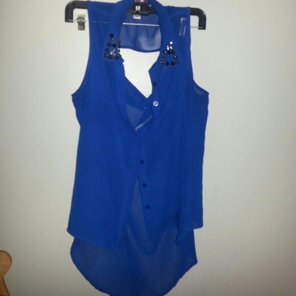 Jc penny open back collared shirt M