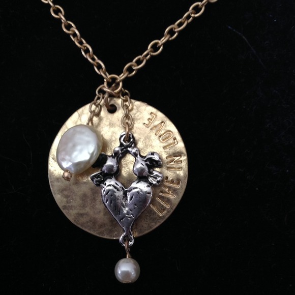 🎉NEW!!🎉 Live in Love necklace - Picture 2 of 2