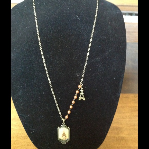 🎉NEW🎉!!! Eiffel Tower necklace set