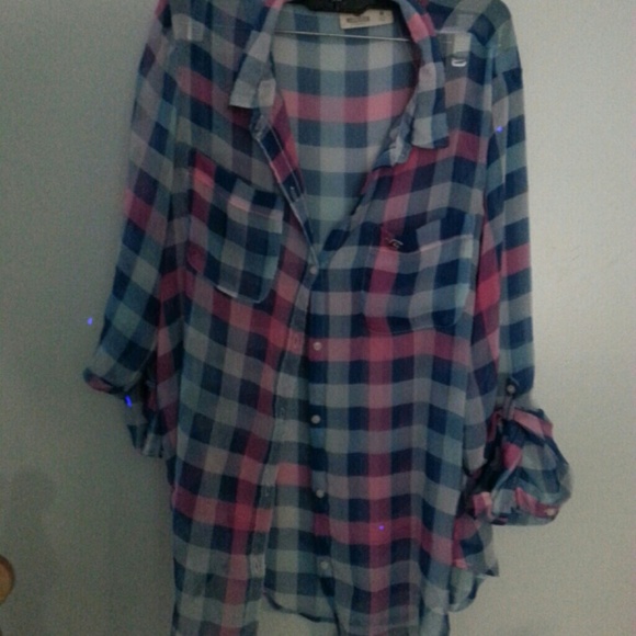 Hollister collared longsleve/roll up button shirtM