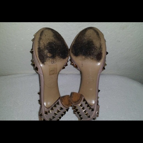 🎉HP🎉Valentino Rockstud Sandals - Picture 4 of 4