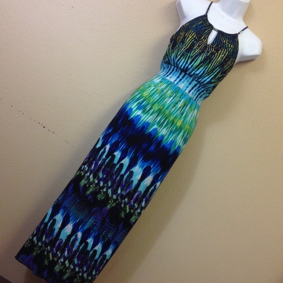 Saint Tropez West Dresses & Skirts - Saint Tropez West Maxi Dress 6 🔆price drop🔅