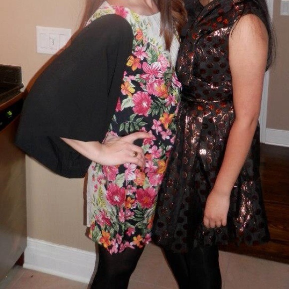 🌺 f l o r a l • d r e s s 🌺 - Picture 3 of 4