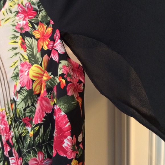 🌺 f l o r a l • d r e s s 🌺 - Picture 4 of 4