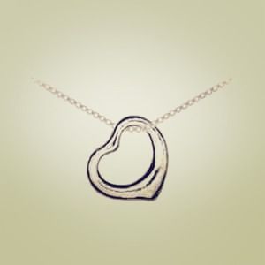 ✨SOLD ✨Tiffany&Co Silver Floating Heart