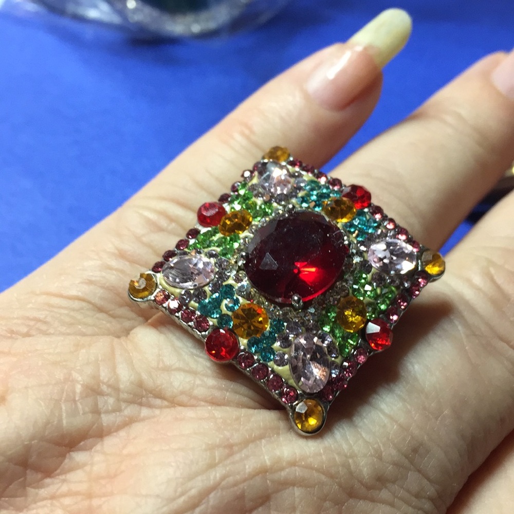 E5 Multi Color Austrian Faceted Crystals in - Picture 4 of 4