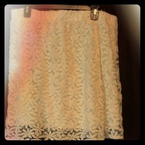 Lace skirt ivory