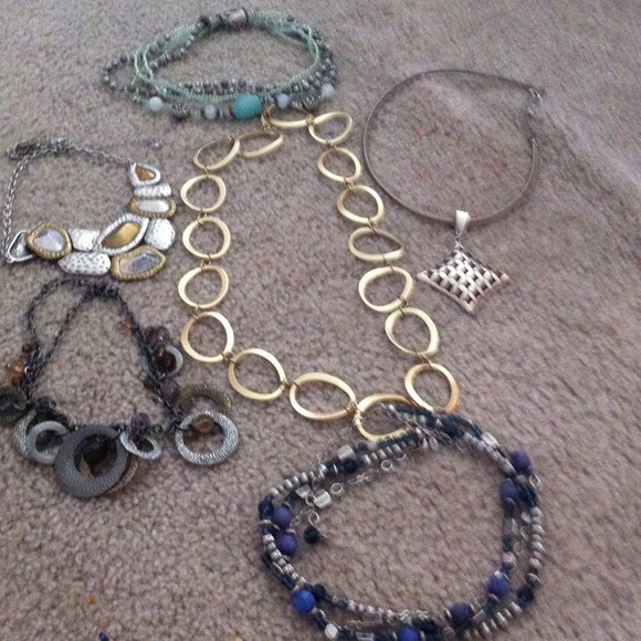 Premier jewelry never worn . Very pretty