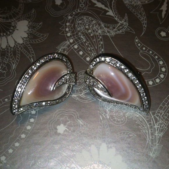 Elegant Earrings * *