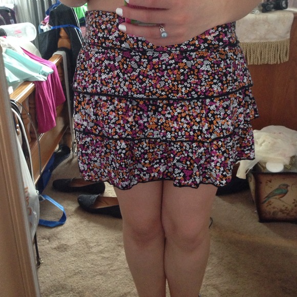 Volcom floral skirt