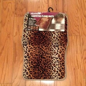 Leopard Carpeted Floor Mats