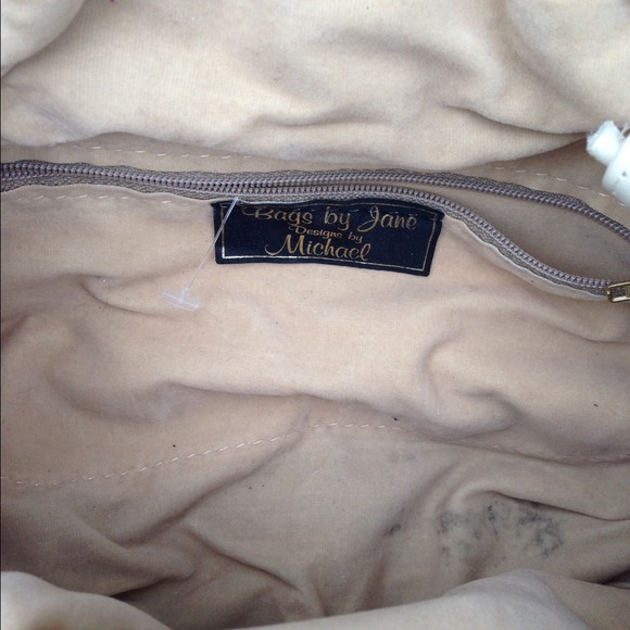 Vintage Snakeskin Clamshell Clutch - Picture 2 of 4