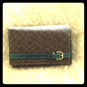 new Nina Ricci wallet w 6 cc slots & coin pouch