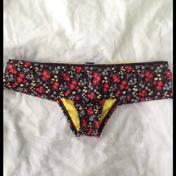Hurley bottoms