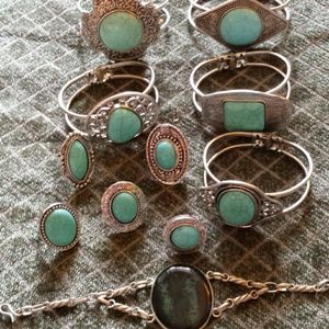 BUNDLE Reserved for @sabrinas917. 11 items!