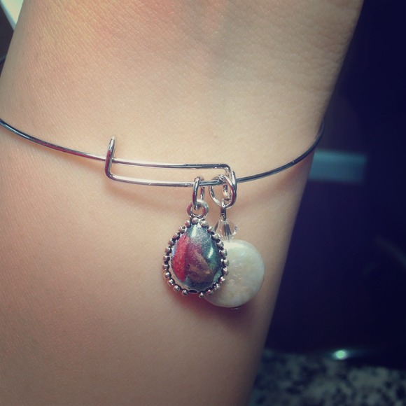 Silver Bracelet - Picture 1 of 2