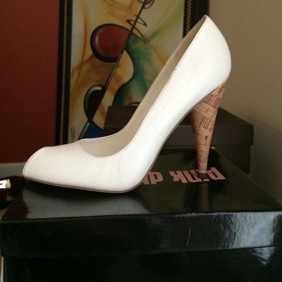 SOLD.....White peep toe cork heel pump!