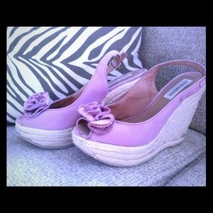 adorable peep toe wedges from Steve Madden