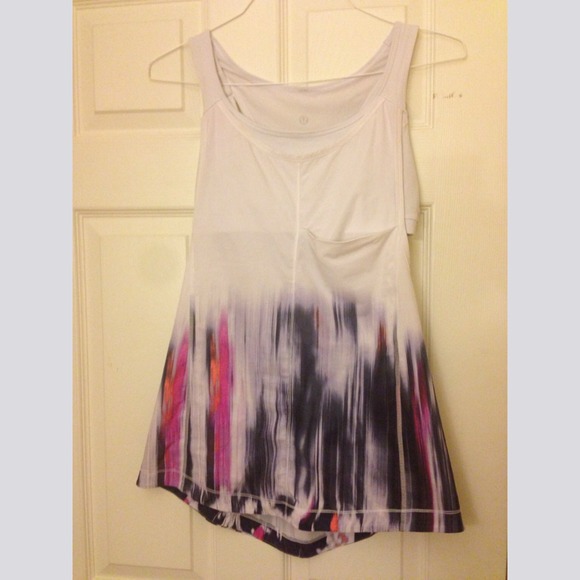 ✨Limited edition Lululemon Athletica Mirage top✨