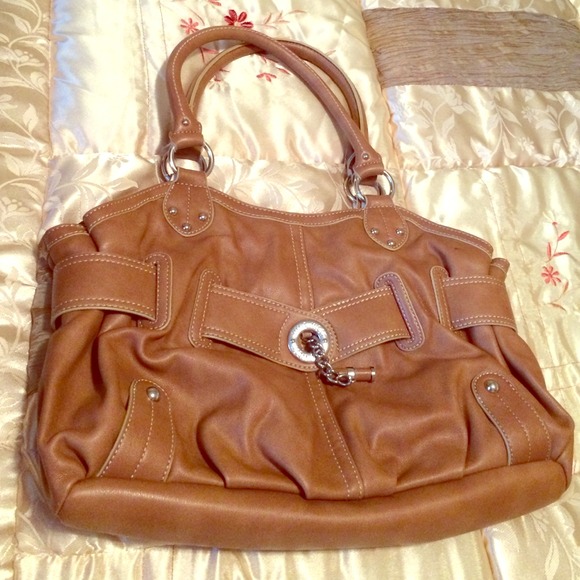 Nine West purse. Leather fabric interior lining