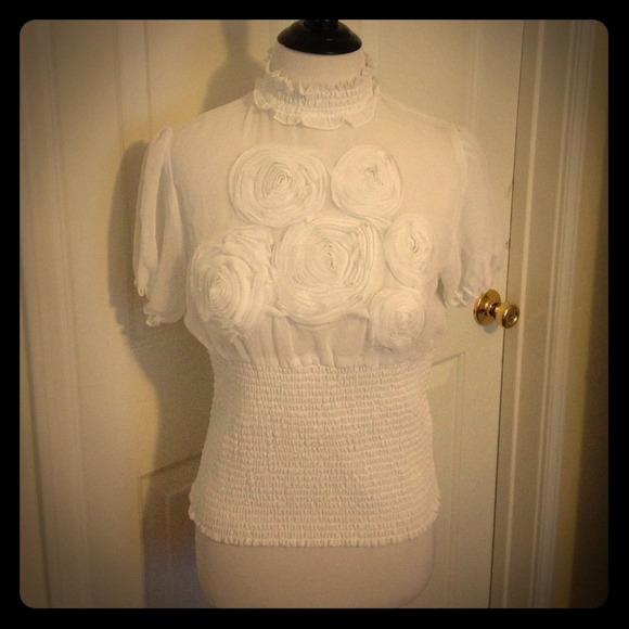 ✨Gorgeous Vintage style top✨