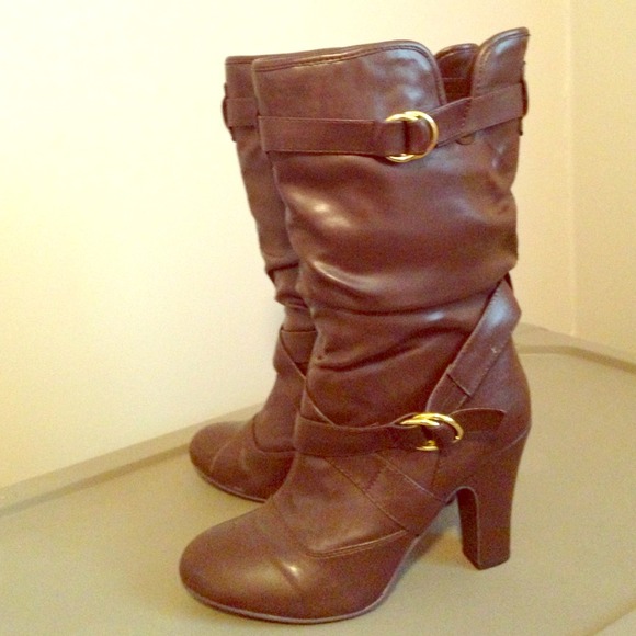 Chocolate brown slouchy boots