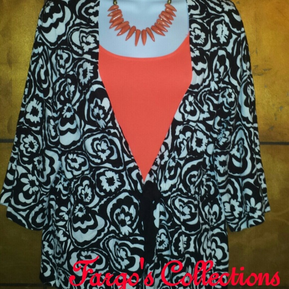 **SOLD**Black and white Sweater