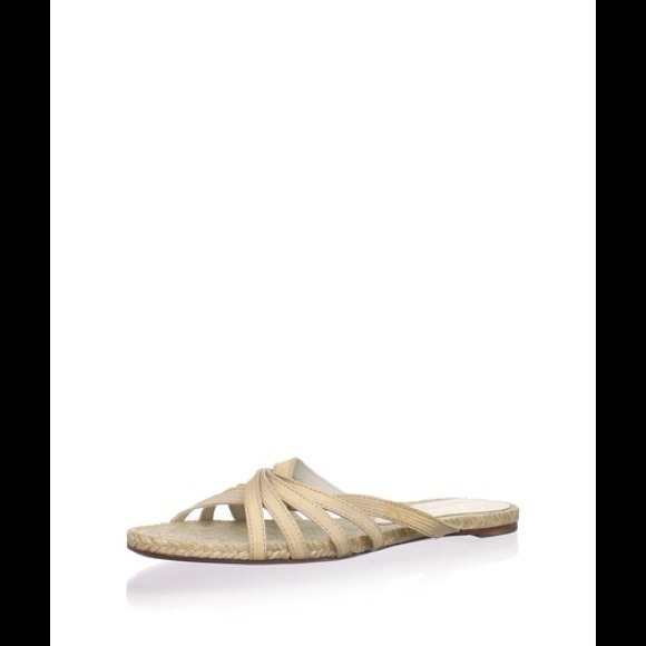 MOVING SALE!  New Delman Blair Flat Sandal - Picture 2 of 4