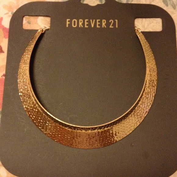 Forever21 Dimpled Boomerang Choker Necklace