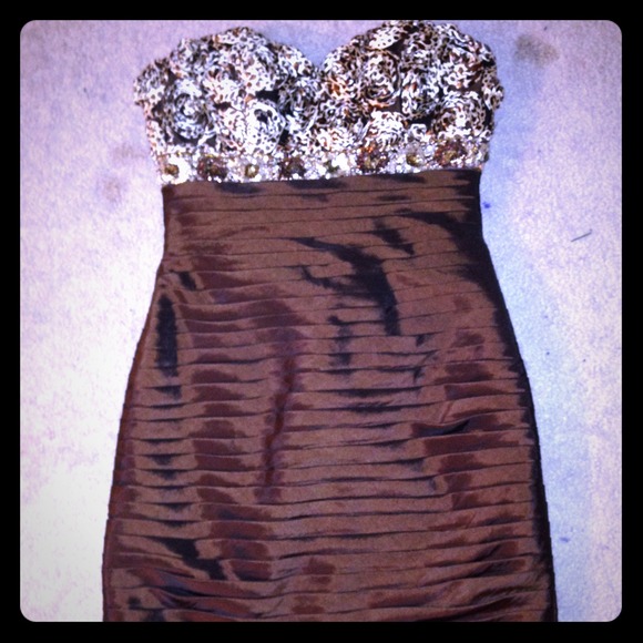 Dresses & Skirts - Size 8 homecoming dress