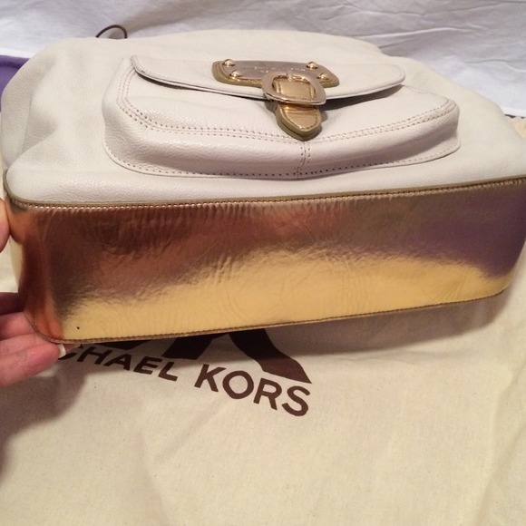 💕REDUCED💕 💯Authentic Michael Kors bag.dust bag! - Picture 2 of 4