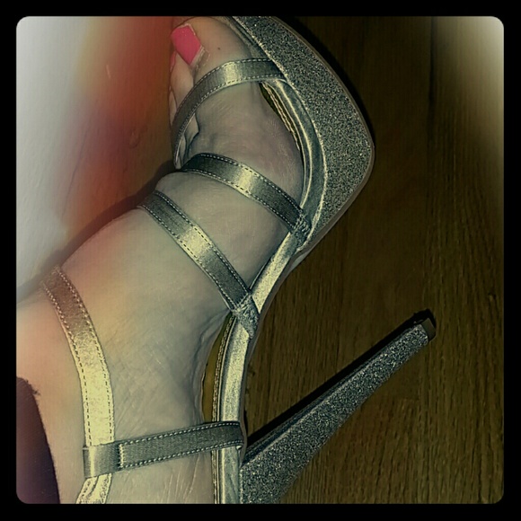 New evening shoes! gold glitter 4.5 inches high