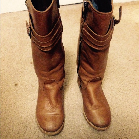 SOLD - Zara Kids boots
