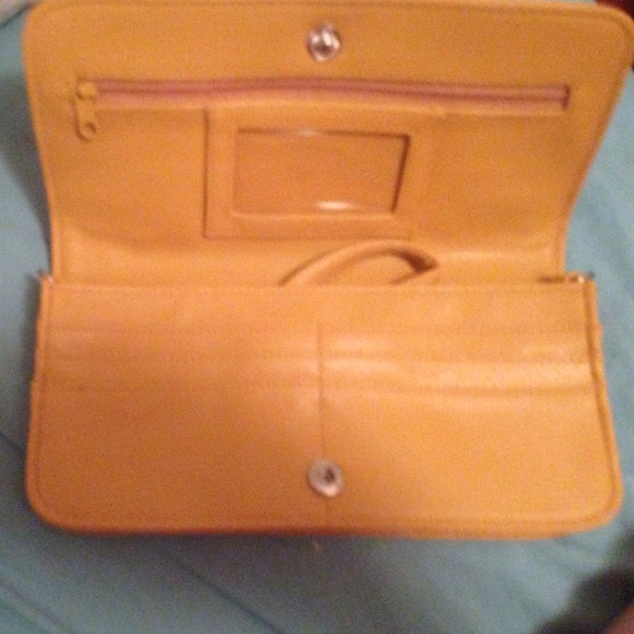 Cute clutch purse - Picture 3 of 4
