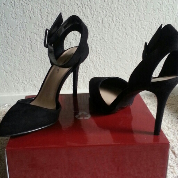 **Bundled**Black pointed toe Heels and cobalt blue