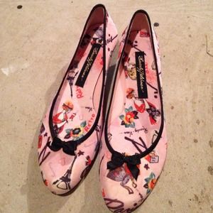 Beverly Feldman Babibow kitten heel