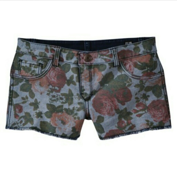 New and have not really worn - Picture 1 of 2