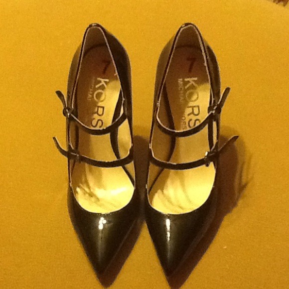 Michael Kors Shoes - Authentic MICHAEL KORS Patent leather shoes